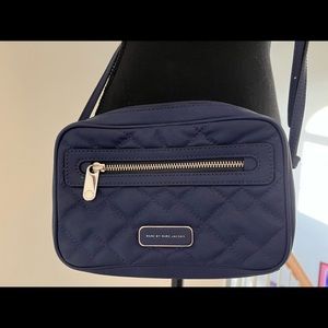 Marc Jacobs Small leather crossbody bag.